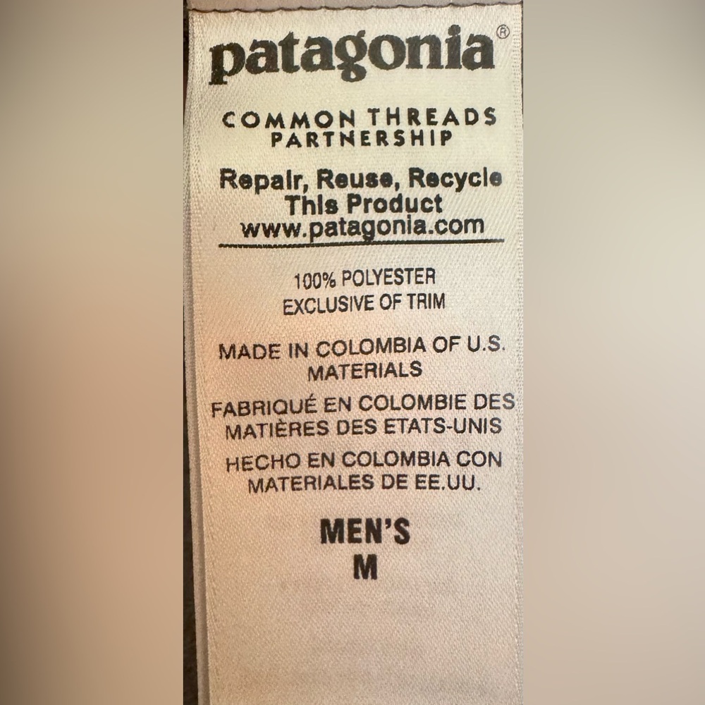 Patagonia Gray Fleece Vest with Red Accent - Picture 5 of 5